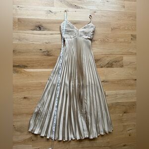 Abercrombie & Fitch pleated maxi dress champagne